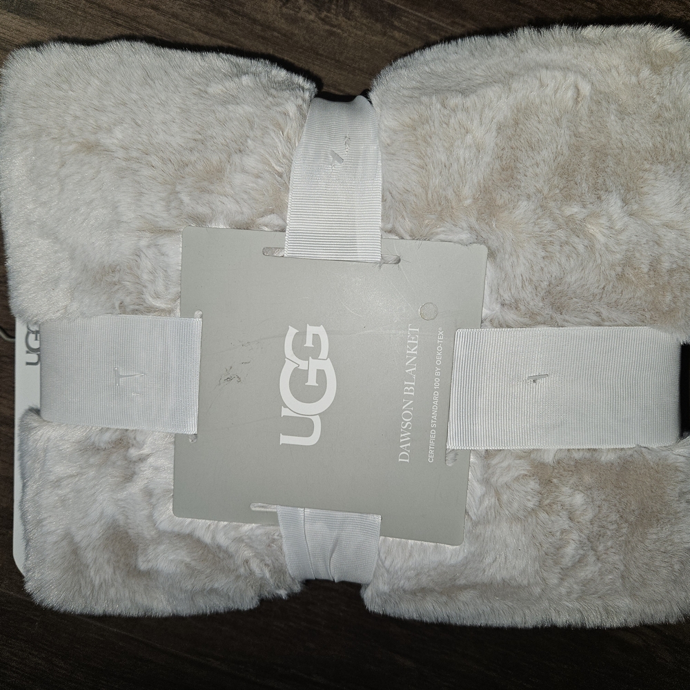 UGG Cream Dawson Blanket